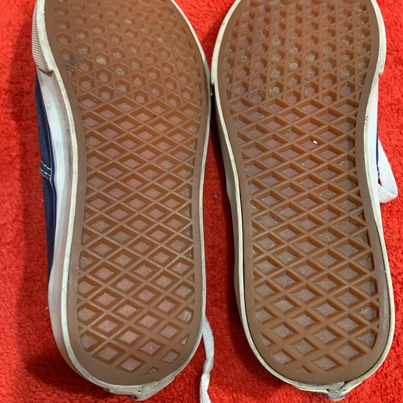 VANS - Picture 3 of 3